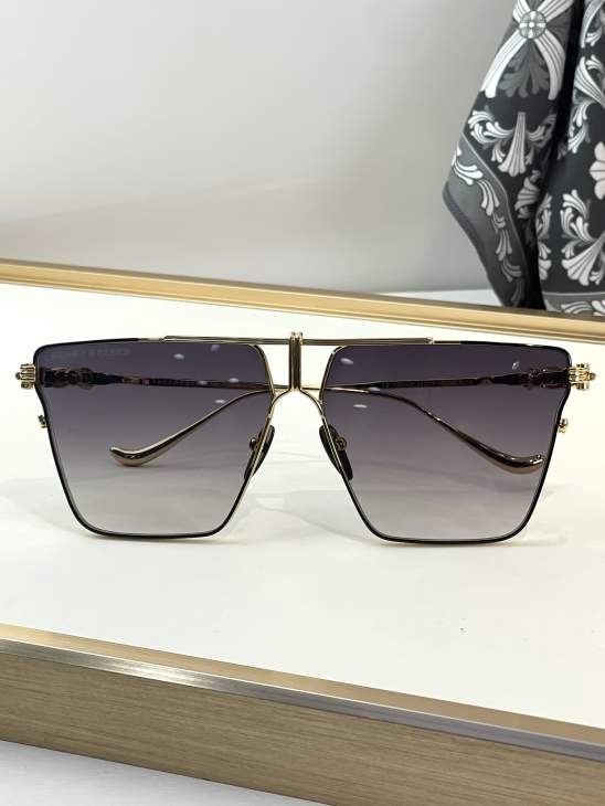 Picture of Chrome Hearts Sunglasses _SKUfw76161650fw